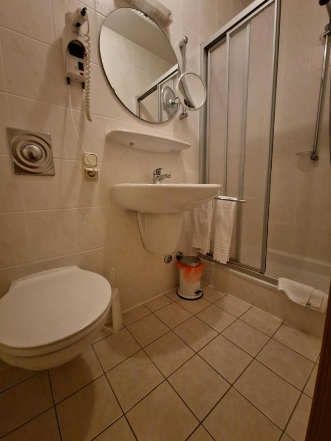 Hostel Zum Loewen Тодтмос Екстер'єр фото